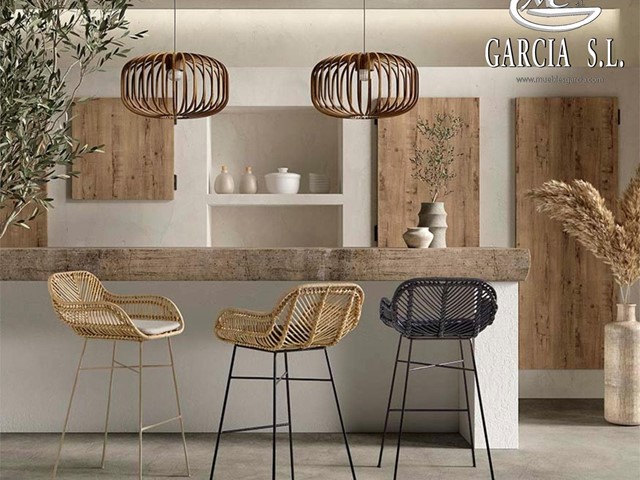 TABURETE ST-904